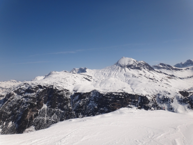 618x457 pixels (184K)
