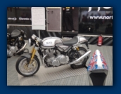 Look an <del>Aprilia</del> Norton !!!