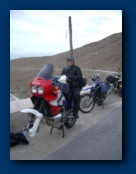 Nicky assumes the position. Balast for the bike.