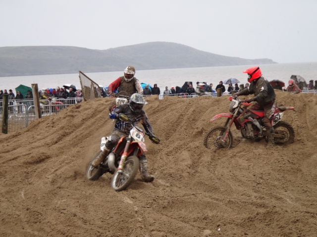 618x457 pixels (220K)